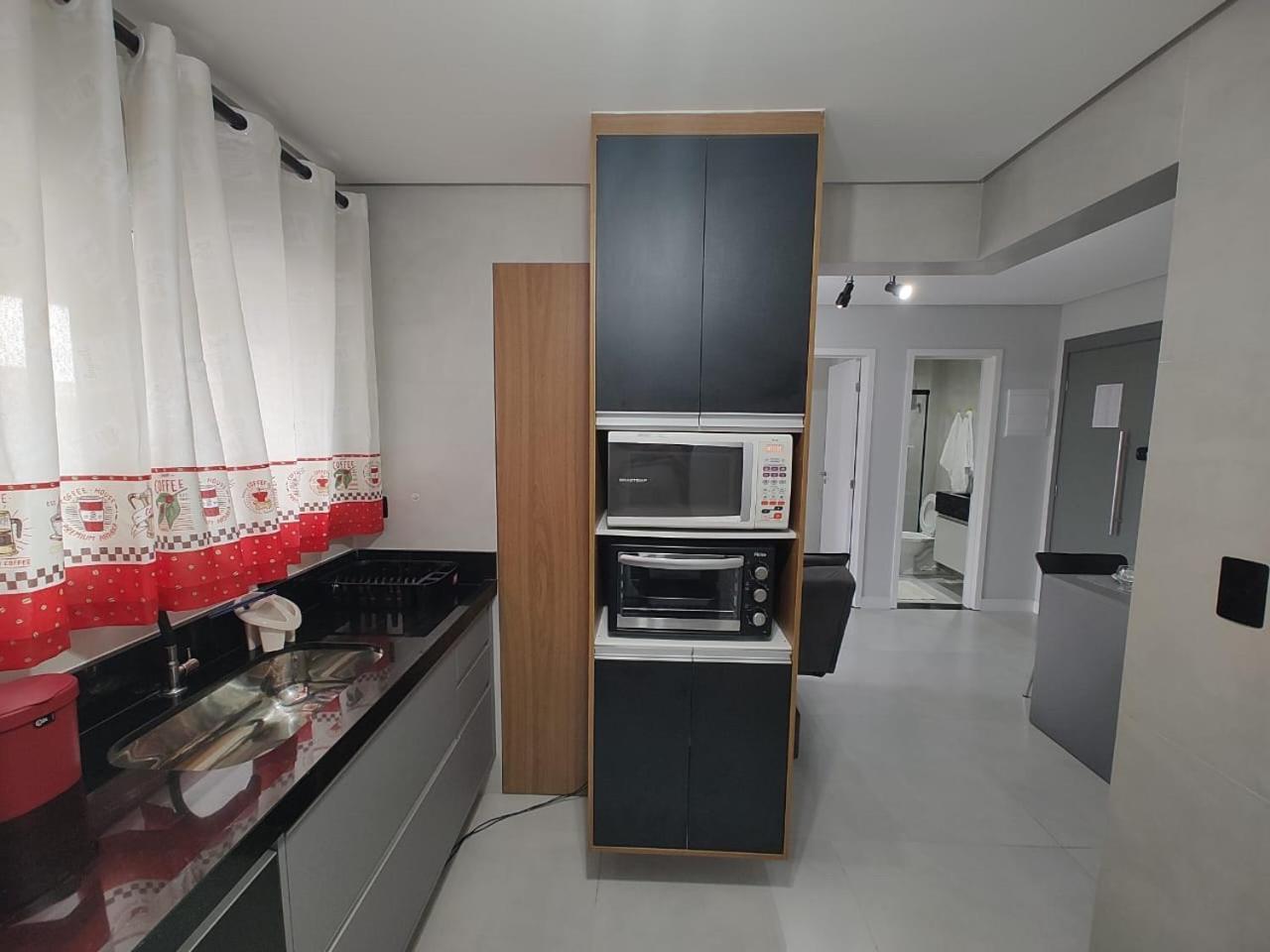 Apto Com Lazer Completo, Piscina, Ar, Mercadinho E Pet Friendly A 1 Min Da Praia برايا جراندي المظهر الخارجي الصورة